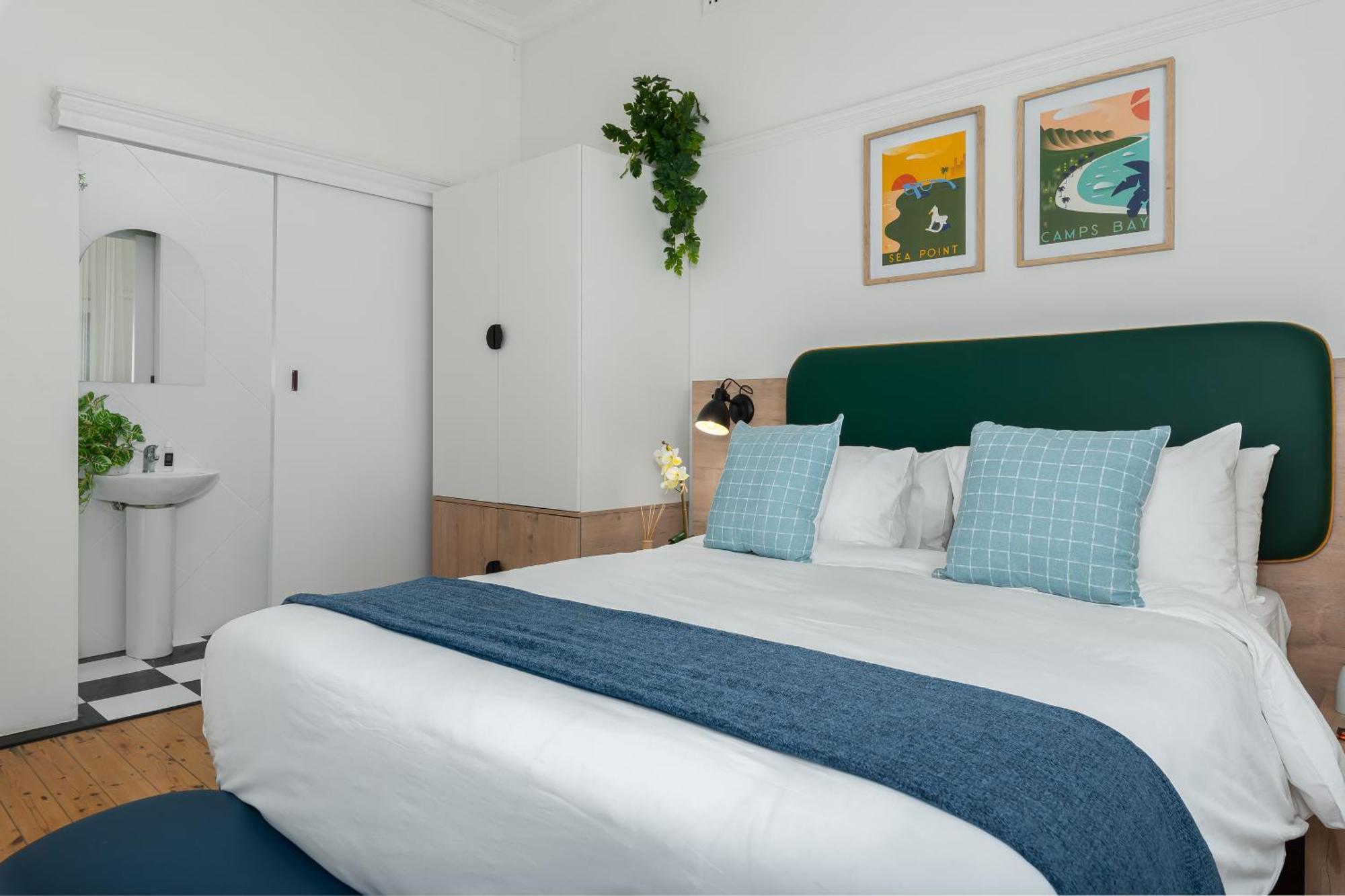 Neighbourgood Hill Hotel Cape Town Room photo